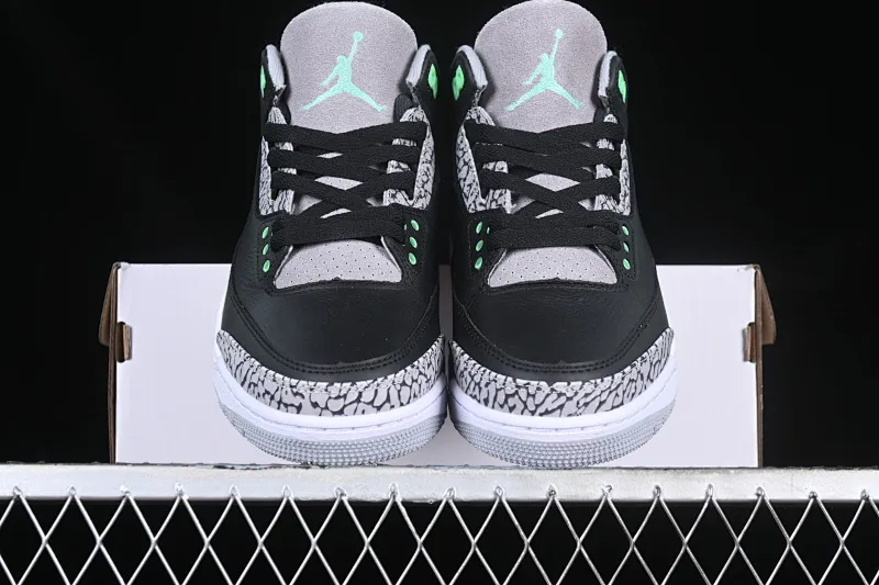 All categories Air Jordan Jordan series basketball shoes Air Jordan 3 Air Jordan 3 "Green Glow" AJ3 Joe 3 black and green full head layer CT8532-031